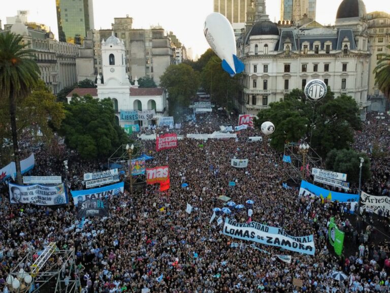 2024 04 23t220658z 269902197 Rc2hc7alj12m Rtrmadp 3 Argentina Protests Education 1713965635.jpg