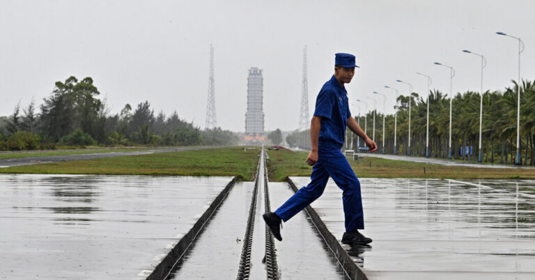 03china Change6 Moon Launch 01 Cwqb Facebookjumbo.jpg