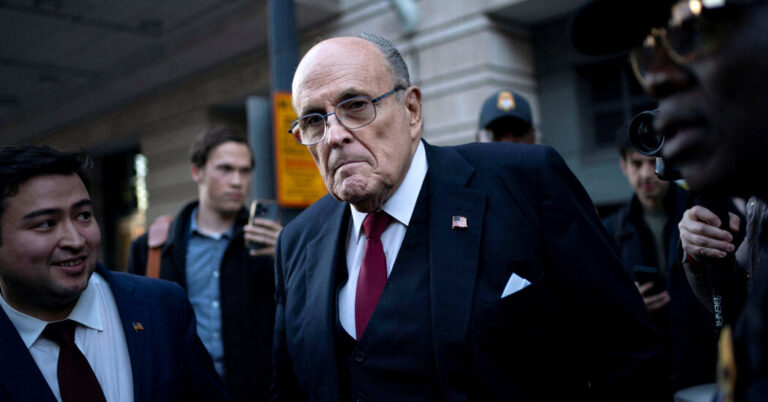 10giuliani Wabc Gflq Facebookjumbo.jpg