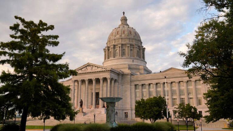 Missouri Capitol.jpg