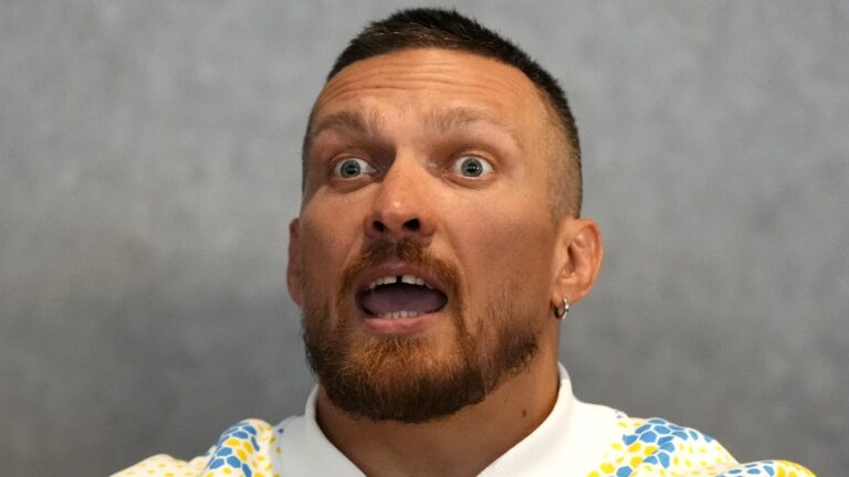 Skysports Oleksandr Usyk Tyson Fury 6553618.jpg