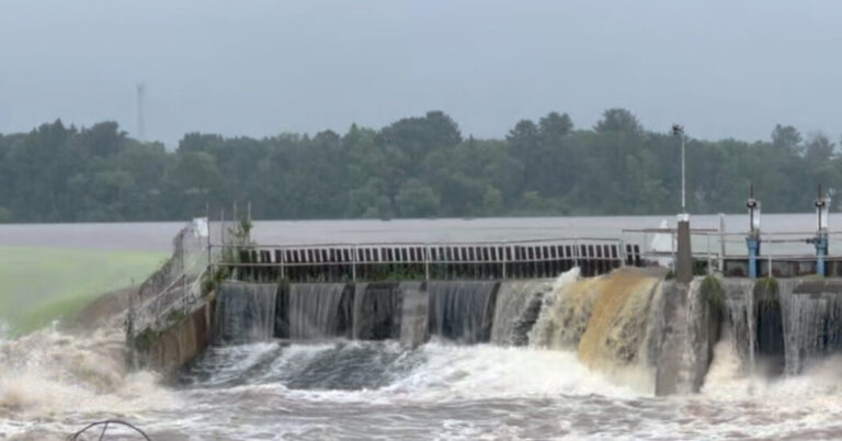 05nat Wisconsin Dam2 Facebookjumbo.jpg