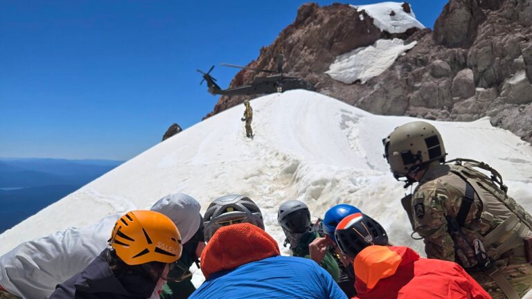 Mt Hood Climber Rescue3.jpg